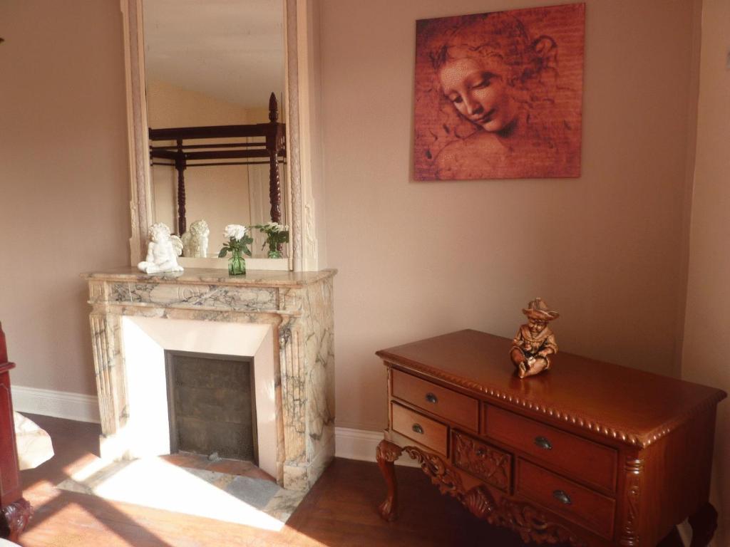Le Clos Belle Rose Villa Haybes Habitación foto